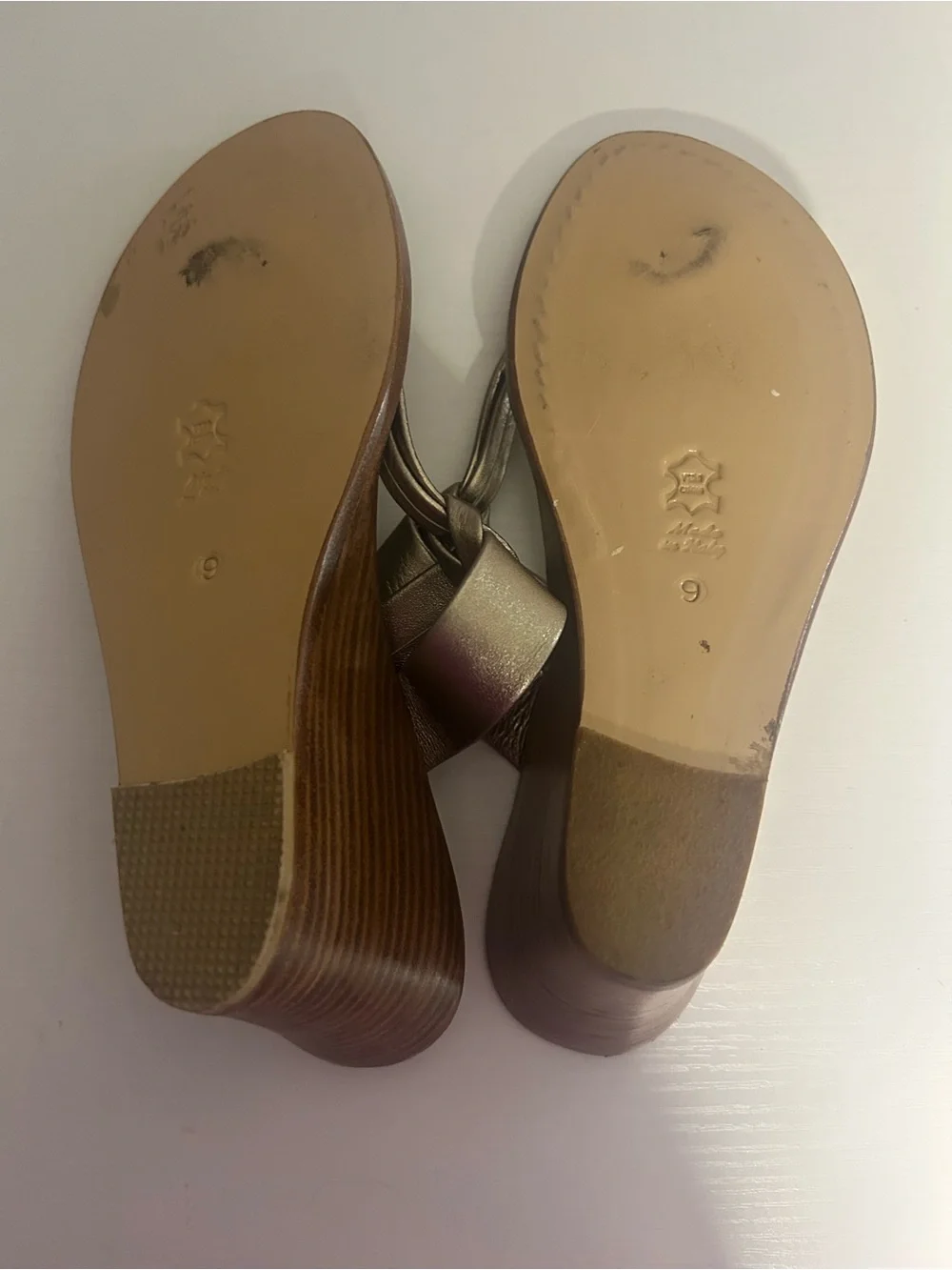 La  Bottega Caprese Italian leather thong wedge sandal
